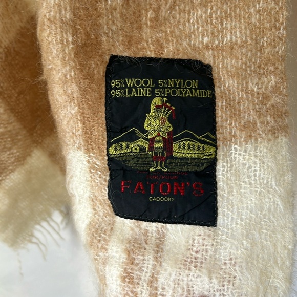 Vintage Eatons Wool Mohair Throw shawl plaid fluffy blanket scarf cream brown - Picture 2 of 5